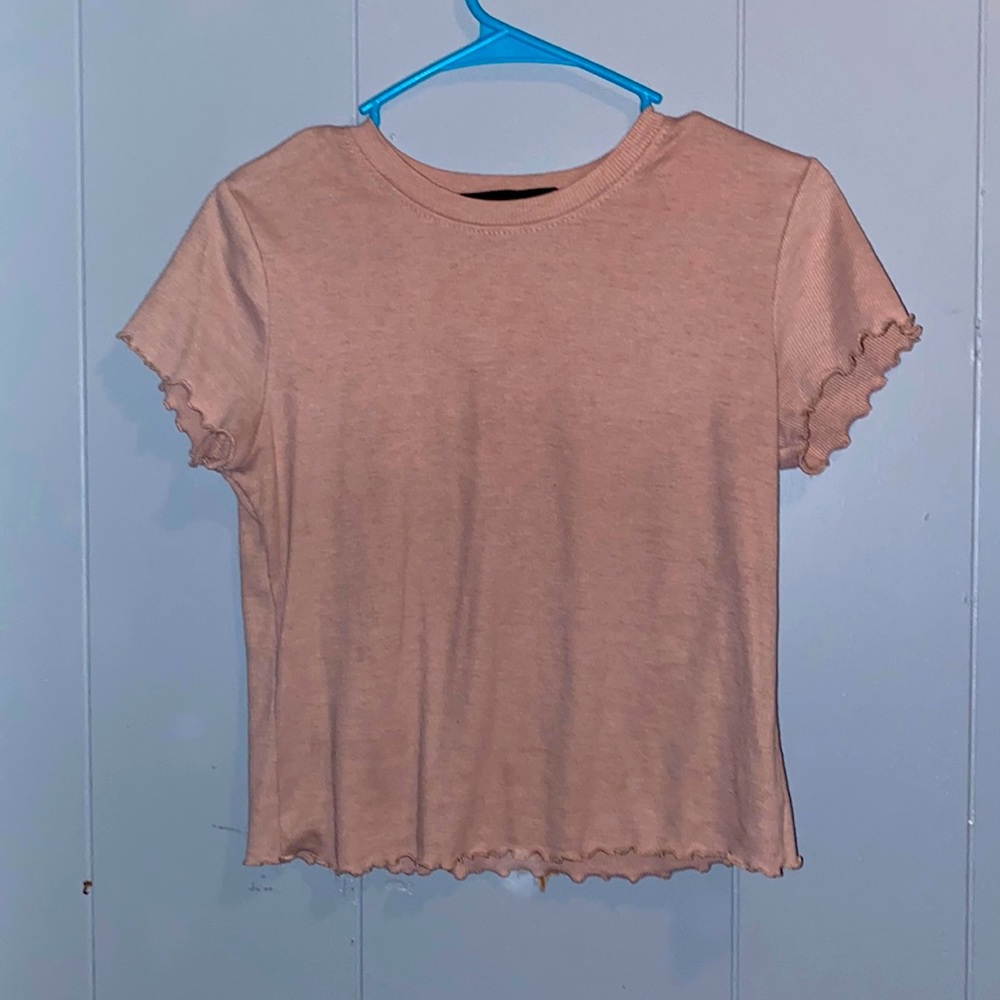 Light Salmon pink, medium cropped shirt